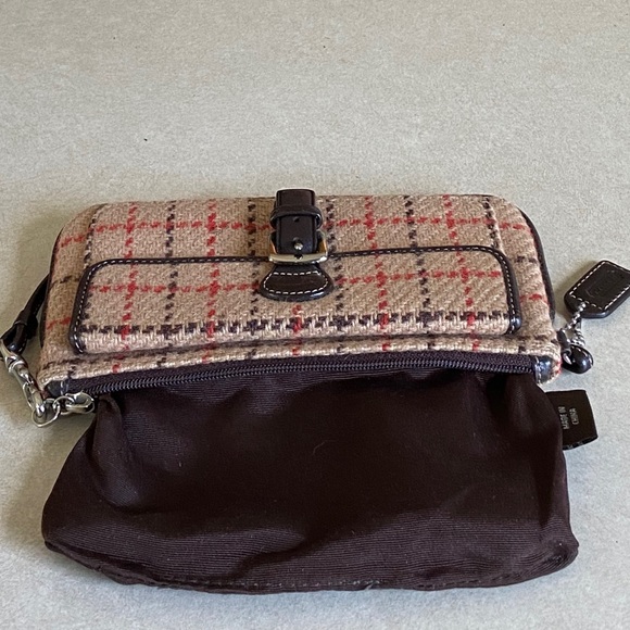Coach wool wristlet. - Picture 6 of 16